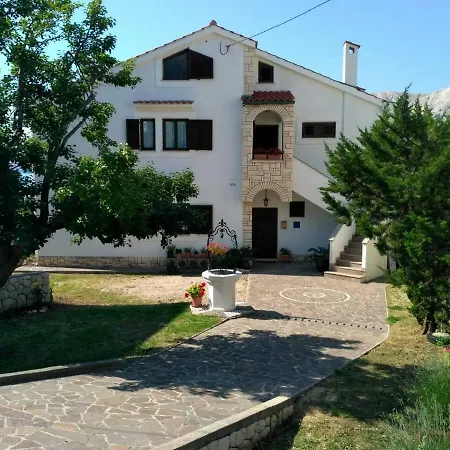 Irena Apartment